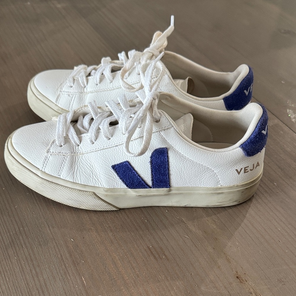 Veja Campo Sneakers with Blue Details